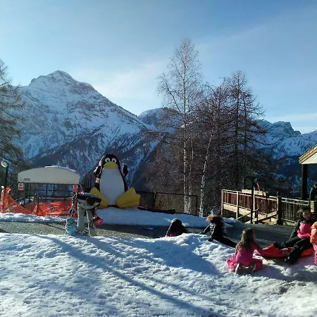 Bilocale Fronte Piste - Appartamentiflarida Sansicario Alto Lägenhet