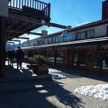 Bilocale Fronte Piste - Appartamentiflarida Sansicario Alto Lägenhet